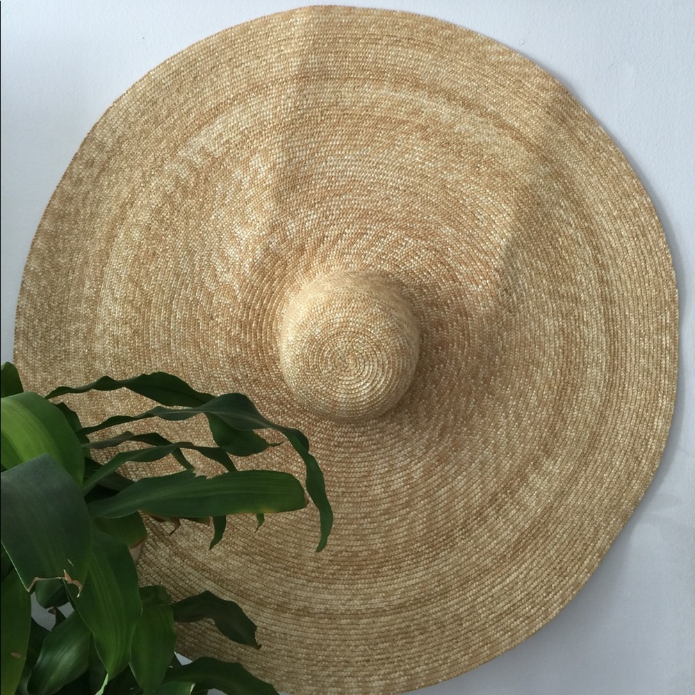 Huge straw hat